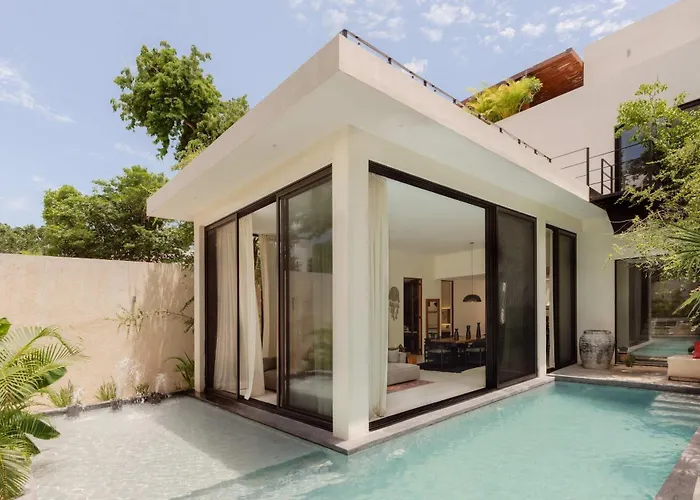 Casa Manati Modern Mansion With Pool