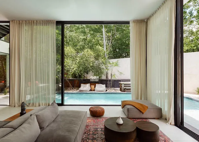 Casa Manati Modern Mansion With Pool