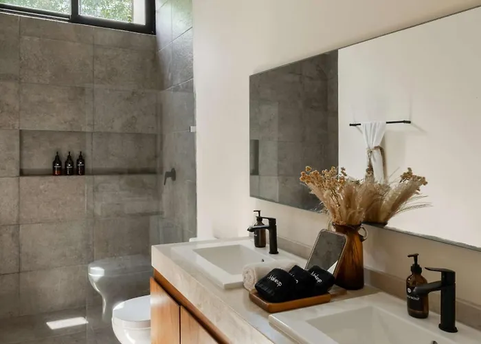 Casa Manati Modern Mansion With Pool Tulum